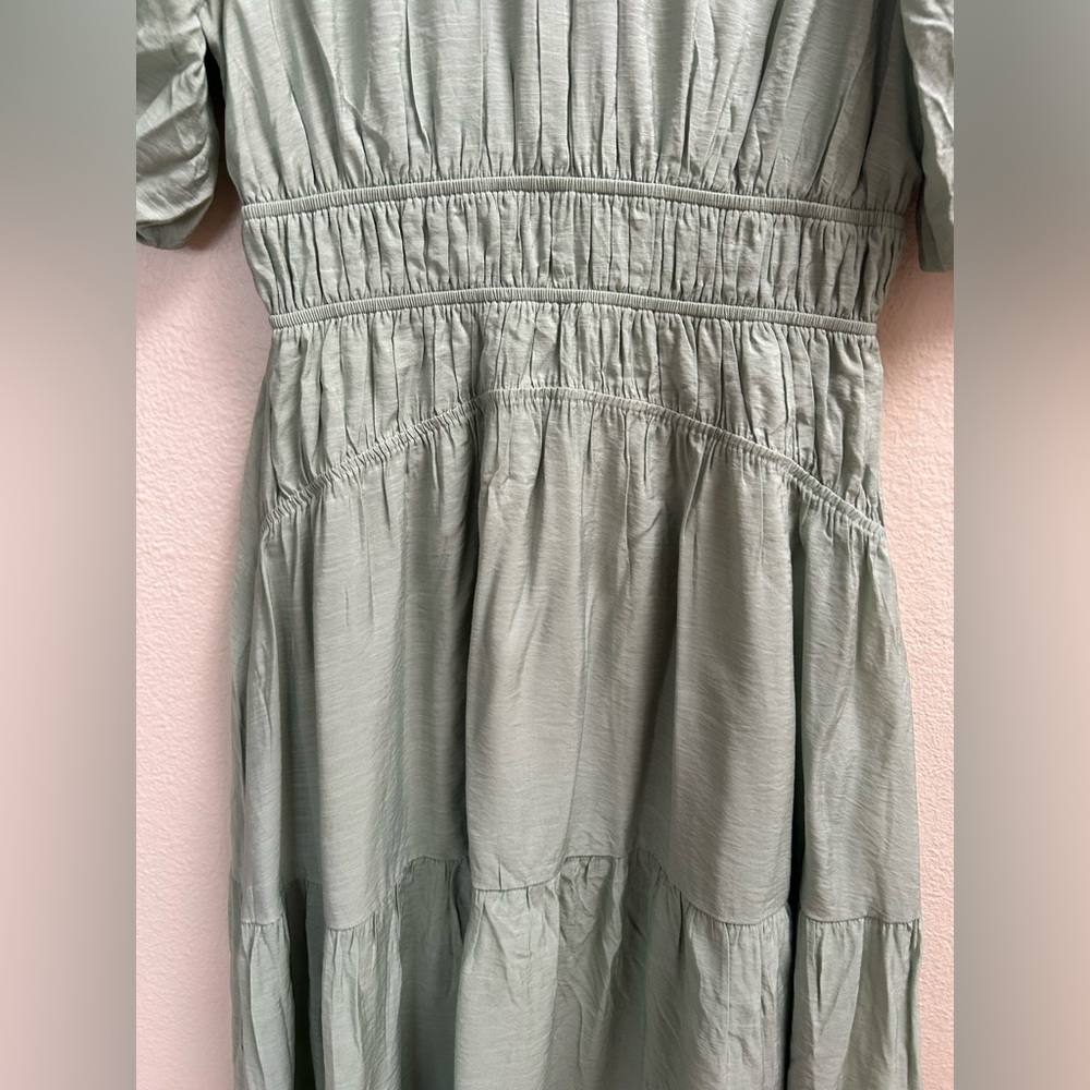 Moon River Sage Green Puff Sleeve Midi Dress Women’s Size S NWT - Picture 3 of 16